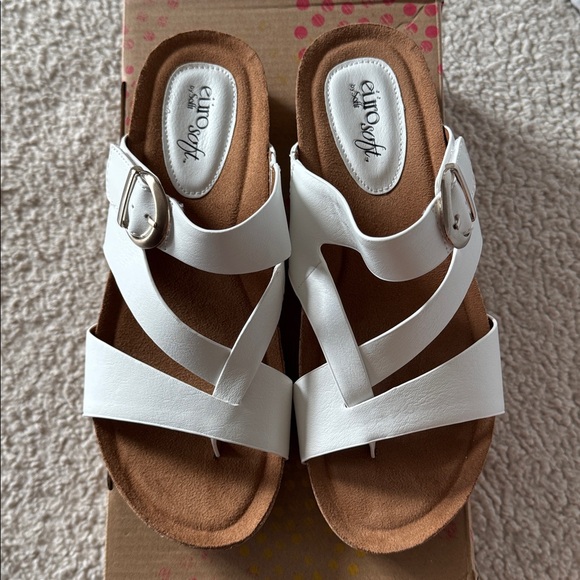BRAND NEW! Euro Soft “Gladis” White Women's White Sandals - Picture 3 of 7